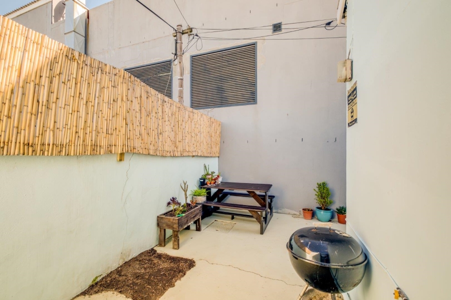 2 Bedroom Property for Sale in Observatory Western Cape
